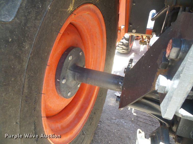 image for item EL9182 Kubota B2650  MFWD tractor