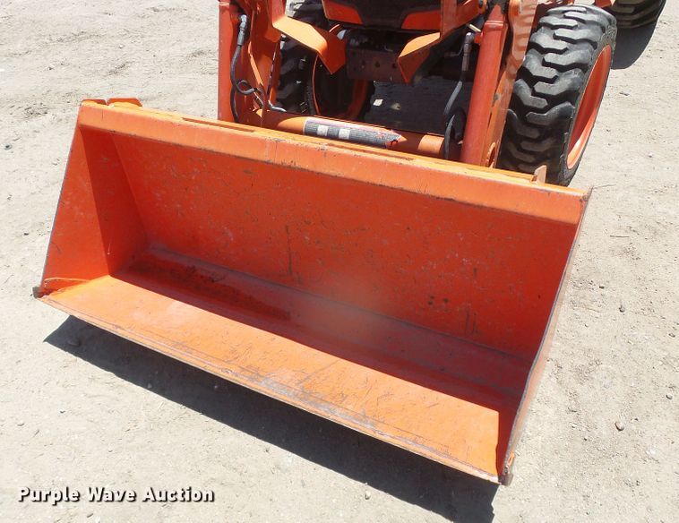 image for item EL9182 Kubota B2650  MFWD tractor