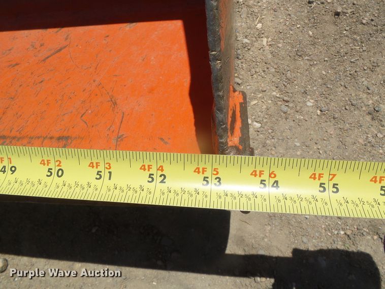 image for item EL9182 Kubota B2650  MFWD tractor