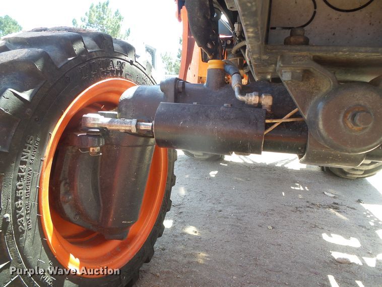 image for item EL9182 Kubota B2650  MFWD tractor