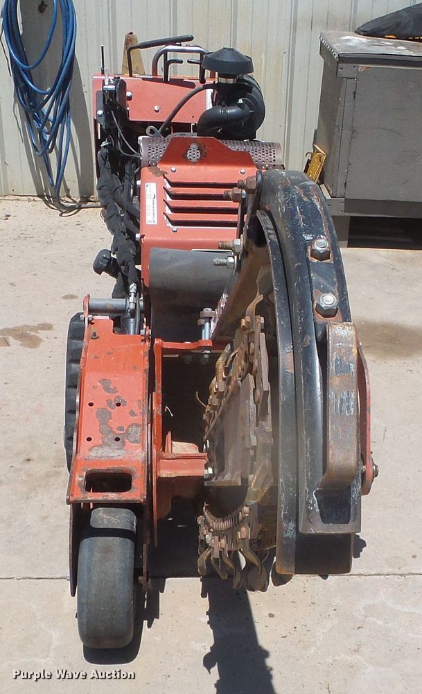 image for item EL9183 Ditch Witch RT24  trencher