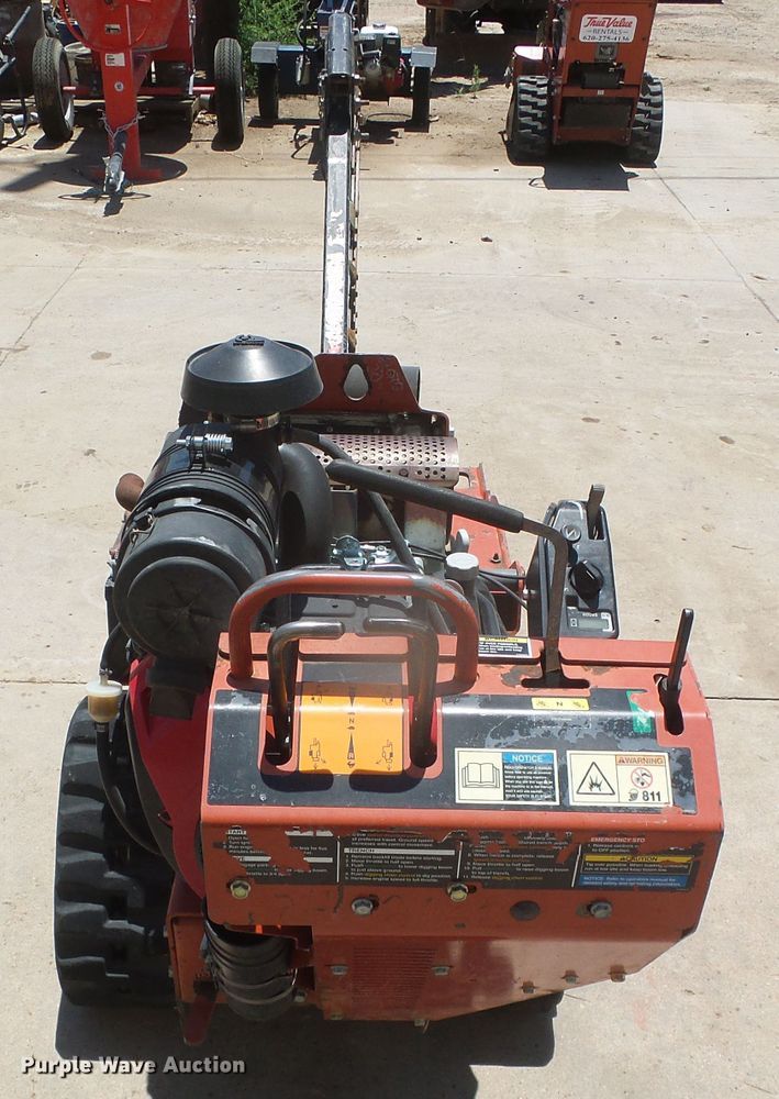 image for item EL9183 Ditch Witch RT24  trencher