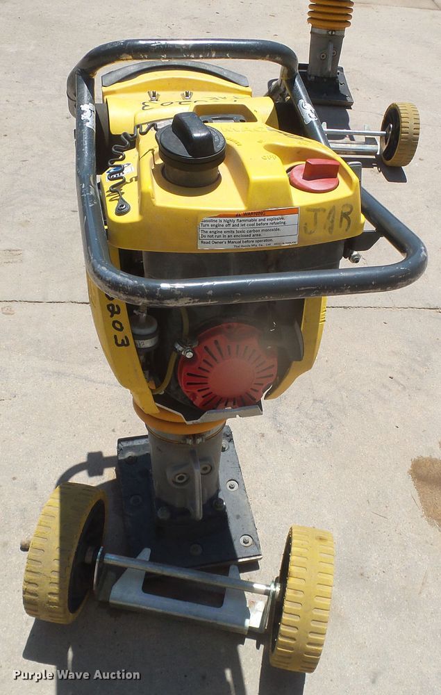 image for item EL9185 2014 Bomag BT65 compactor