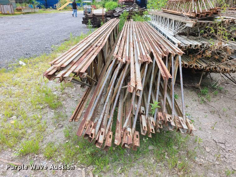 image for item EL9913 (16) steel trusses