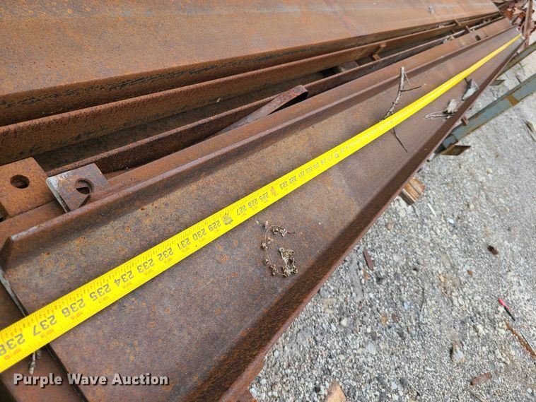 image for item EL9916 (31) channel iron