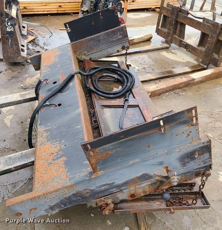 image for item FX9531 Tommy Gate 60 end gate lift