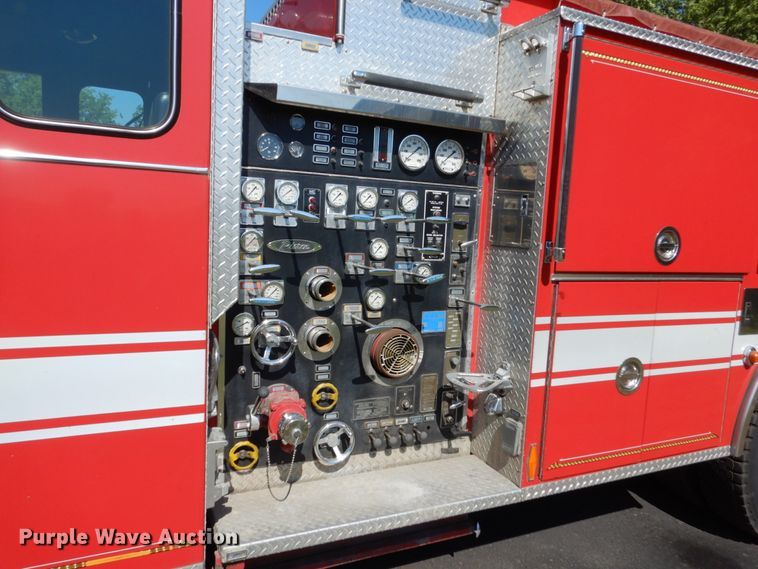 image for item GA9098 1993 Pierce  pumper fire truck