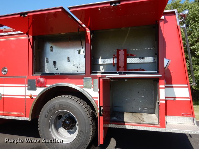 image for item GA9098 1993 Pierce  pumper fire truck