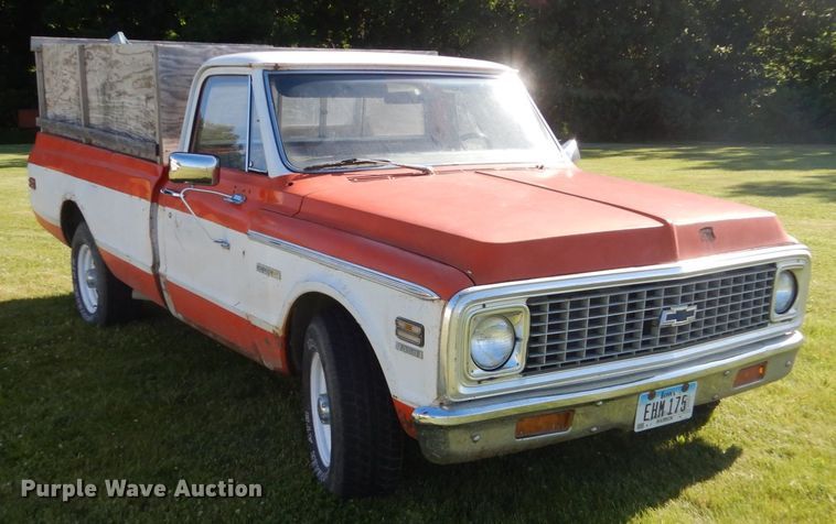 image for item GA9114 1972 Chevrolet C20  dump bed pickup truck