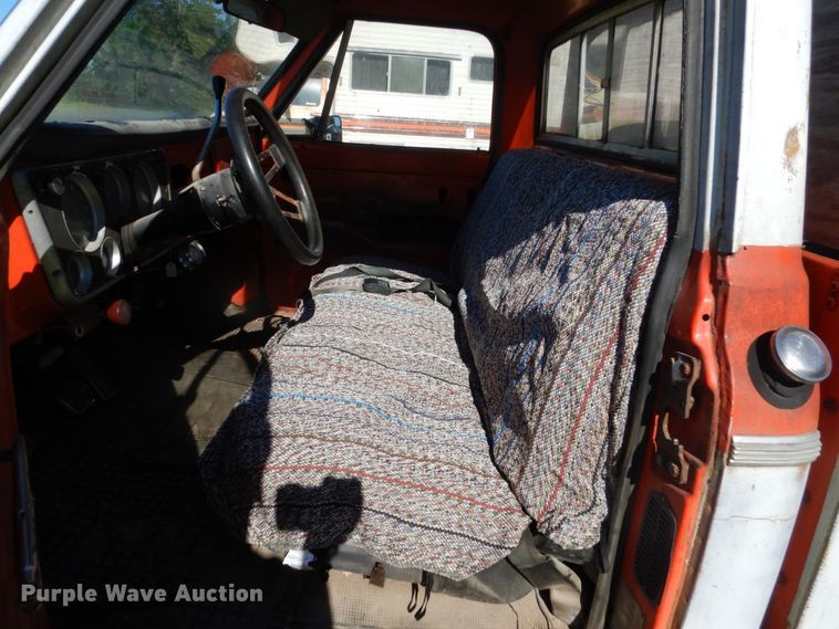 image for item GA9114 1972 Chevrolet C20  dump bed pickup truck