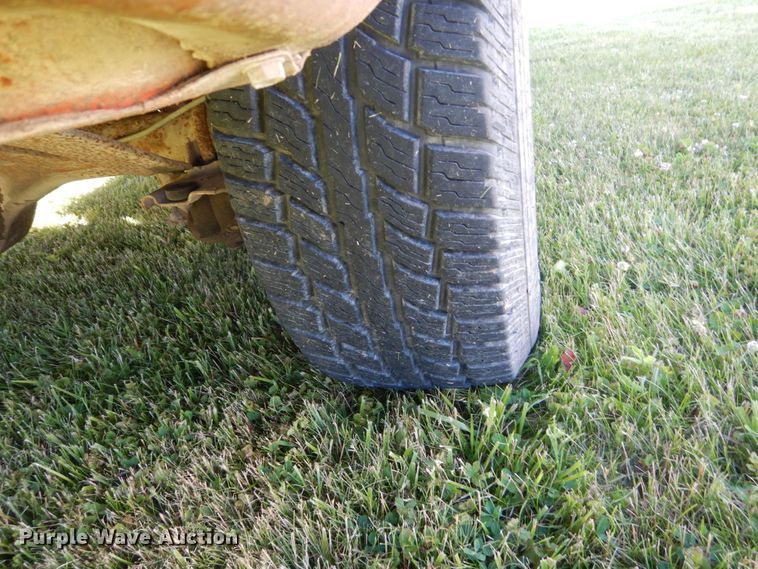 image for item GA9114 1972 Chevrolet C20  dump bed pickup truck