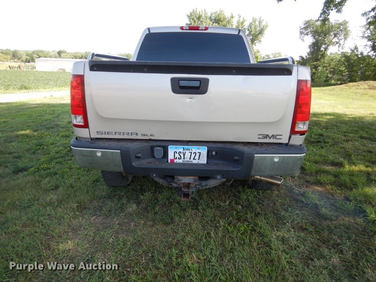image for item GA9129 2007 GMC Sierra 1500  Crew Cab pickup truck