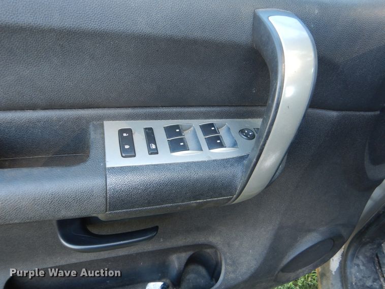 image for item GA9129 2007 GMC Sierra 1500  Crew Cab pickup truck