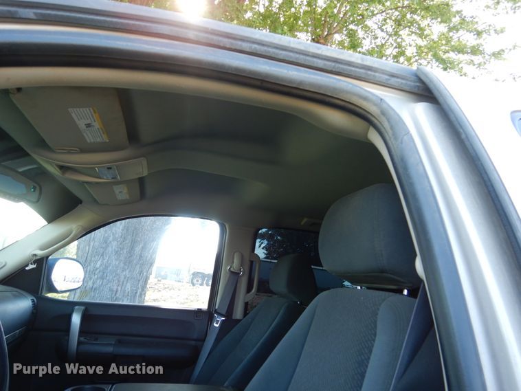 image for item GA9129 2007 GMC Sierra 1500  Crew Cab pickup truck