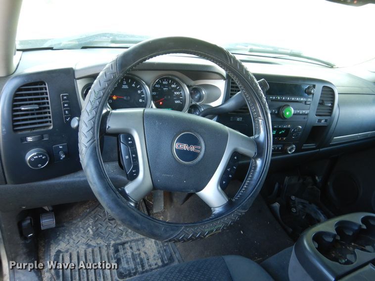 image for item GA9129 2007 GMC Sierra 1500  Crew Cab pickup truck