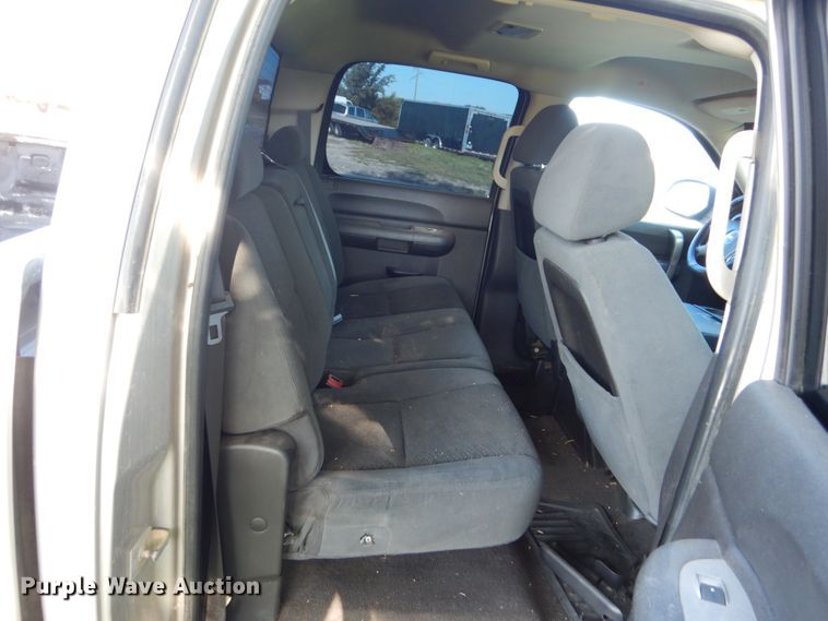 image for item GA9129 2007 GMC Sierra 1500  Crew Cab pickup truck