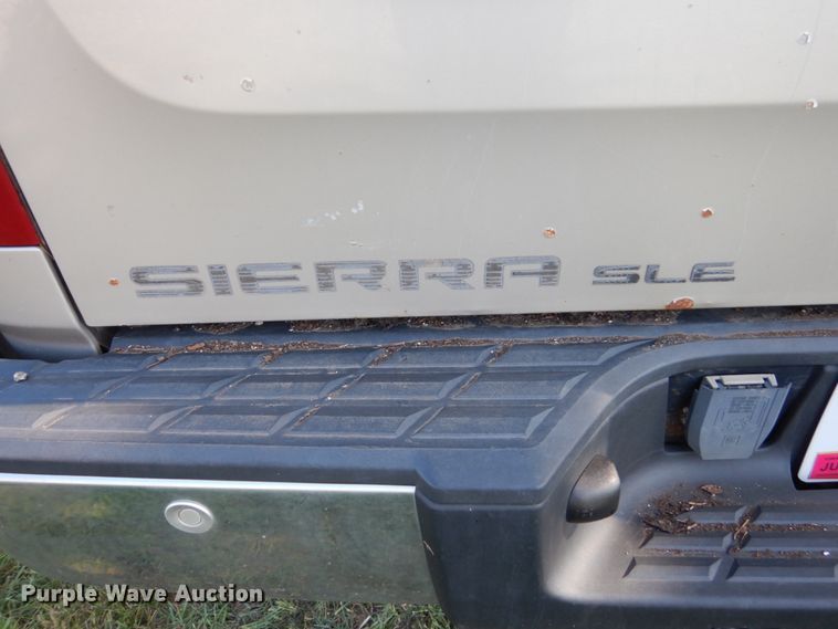 image for item GA9129 2007 GMC Sierra 1500  Crew Cab pickup truck