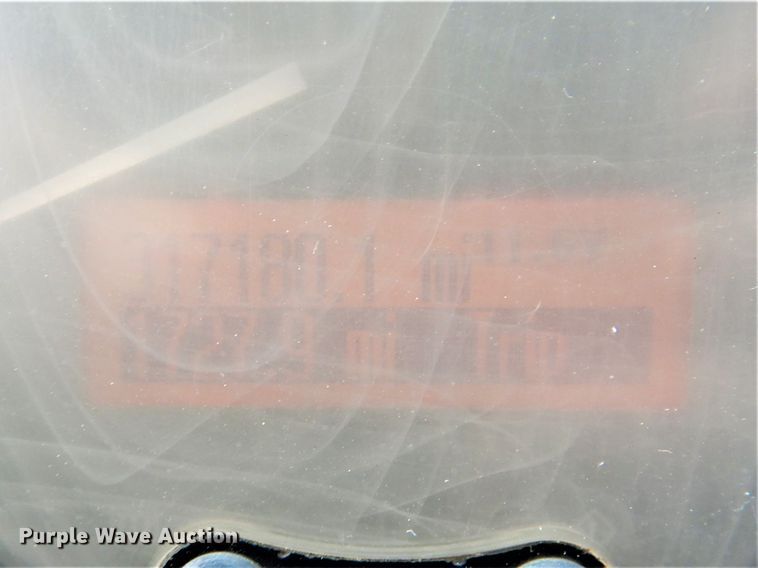 image for item GF9137 2006 Freightliner MT45 delivery truck