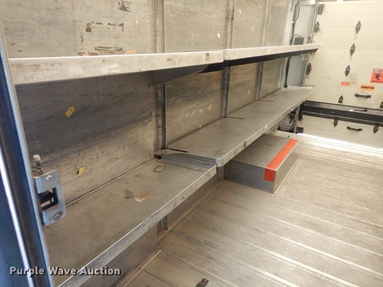 image for item GF9137 2006 Freightliner MT45 delivery truck