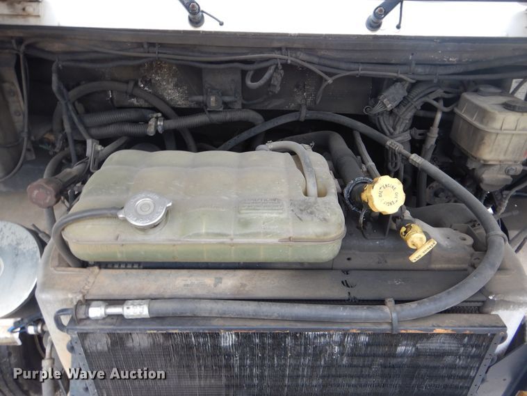 image for item GF9137 2006 Freightliner MT45 delivery truck