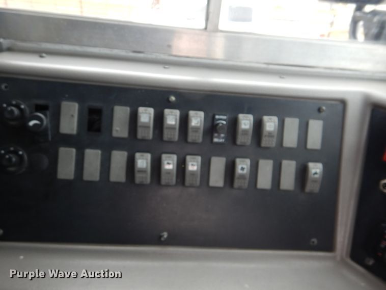 image for item GF9149 2005 Freightliner FS65 school bus