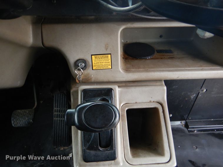 image for item GF9149 2005 Freightliner FS65 school bus