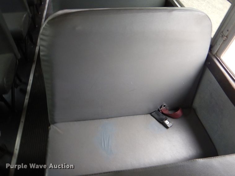 image for item GF9149 2005 Freightliner FS65 school bus