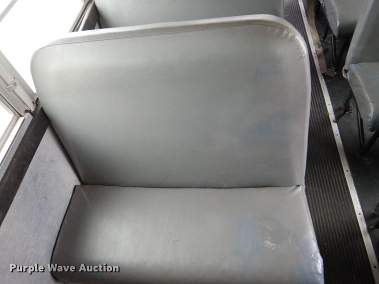 image for item GF9149 2005 Freightliner FS65 school bus