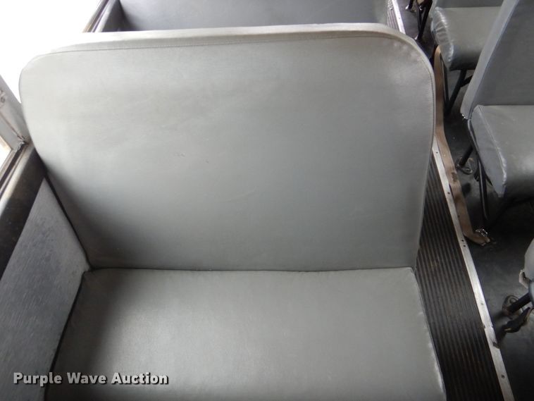 image for item GF9149 2005 Freightliner FS65 school bus