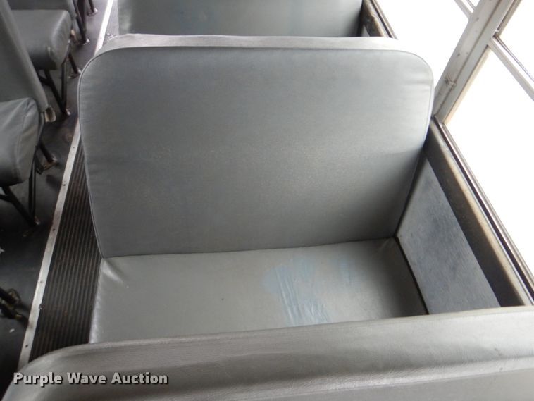 image for item GF9149 2005 Freightliner FS65 school bus