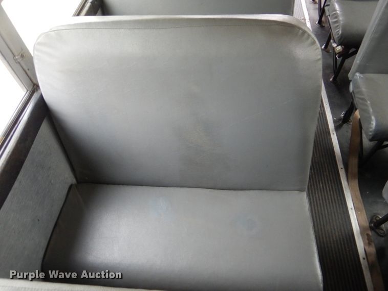 image for item GF9149 2005 Freightliner FS65 school bus