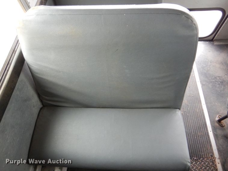 image for item GF9149 2005 Freightliner FS65 school bus