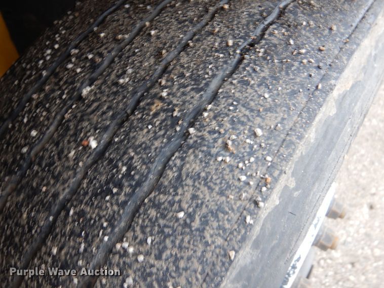 image for item GF9149 2005 Freightliner FS65 school bus