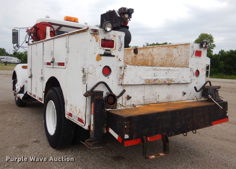 image for item GM9064 2001 Kenworth T300  service truck