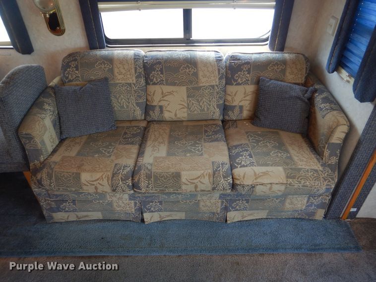 image for item GM9071 2002 Newmar Dutch Star  RV