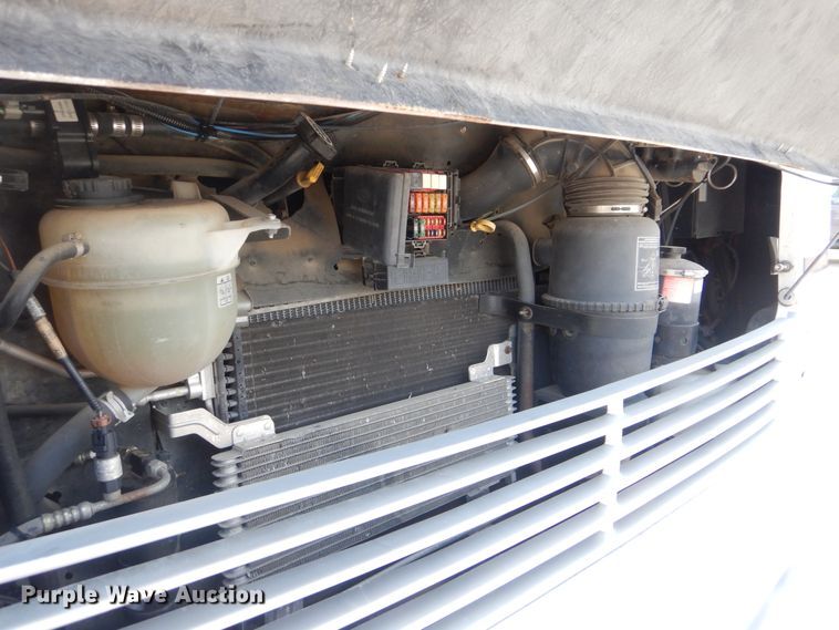 image for item GM9071 2002 Newmar Dutch Star  RV