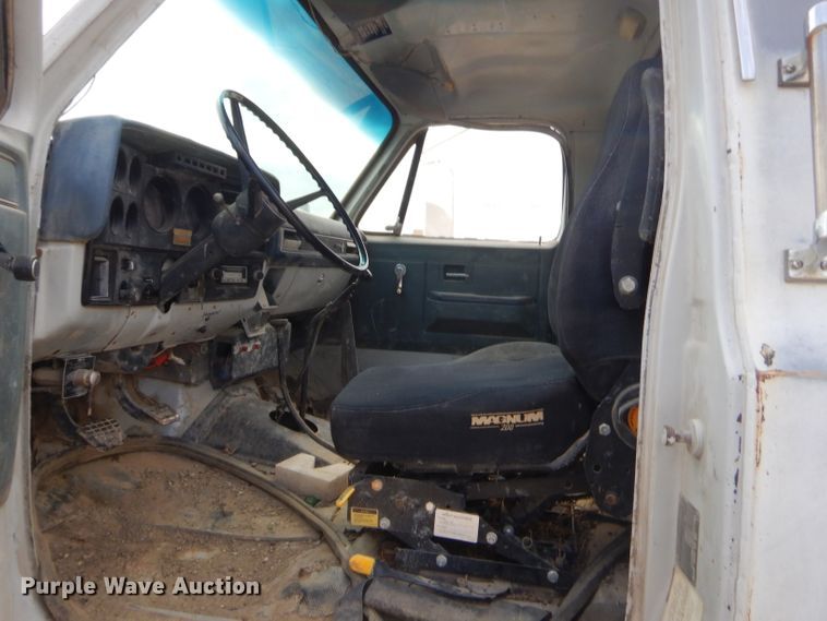 image for item GN9450 1986 Chevrolet 70  fuel truck