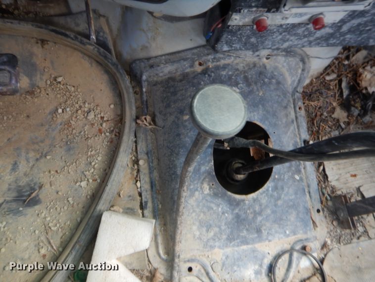 image for item GN9450 1986 Chevrolet 70  fuel truck