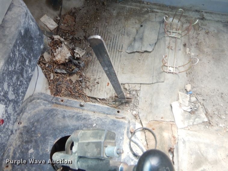 image for item GN9450 1986 Chevrolet 70  fuel truck