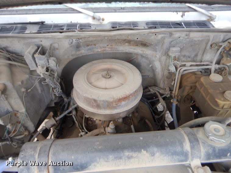 image for item GN9450 1986 Chevrolet 70  fuel truck