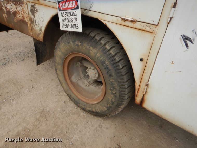 image for item GN9450 1986 Chevrolet 70  fuel truck