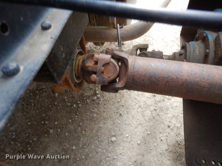 image for item GN9450 1986 Chevrolet 70  fuel truck