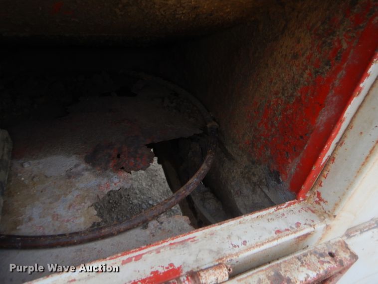 image for item GN9450 1986 Chevrolet 70  fuel truck