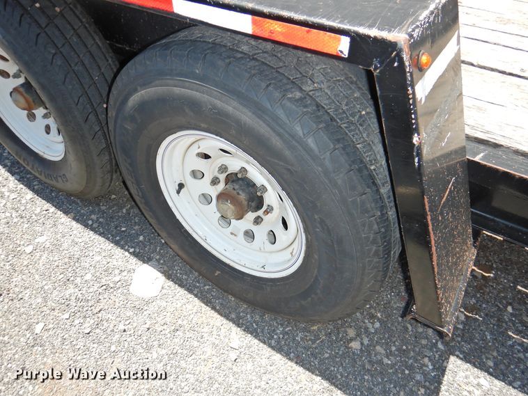 image for item GN9938 2015 Towmaster T-10D equipment trailer