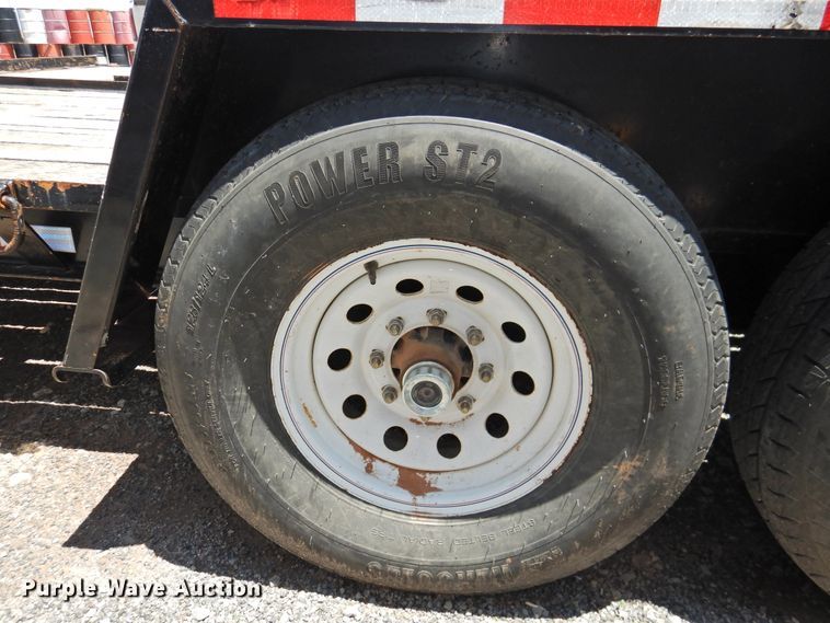 image for item GN9938 2015 Towmaster T-10D equipment trailer