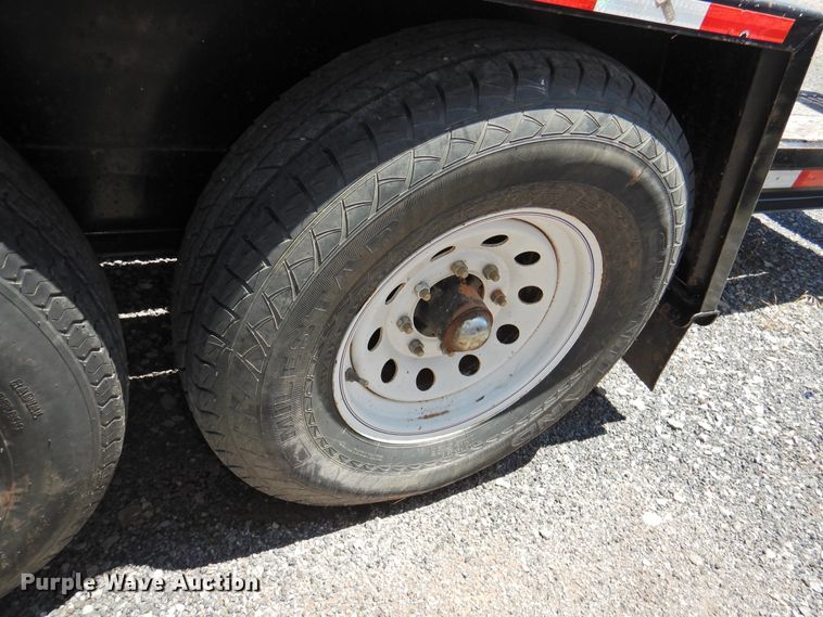 image for item GN9938 2015 Towmaster T-10D equipment trailer