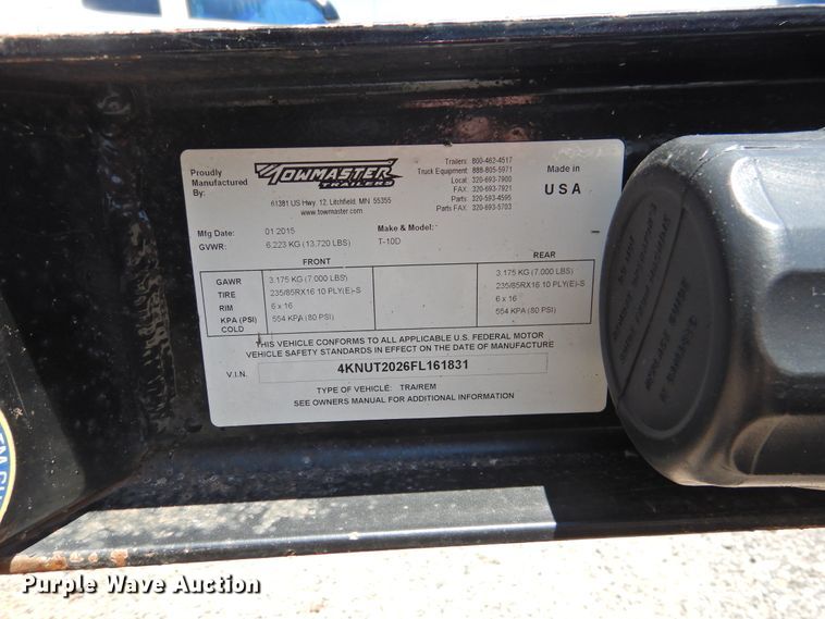 image for item GN9938 2015 Towmaster T-10D equipment trailer