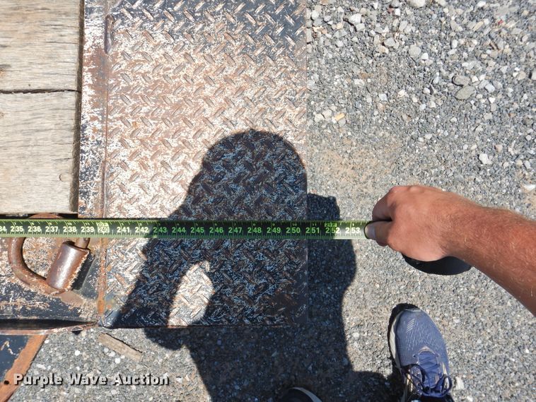 image for item GN9939 2013 Towmaster T-12DT tilt deck equipment trailer