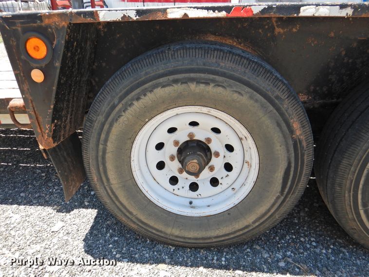 image for item GN9939 2013 Towmaster T-12DT tilt deck equipment trailer