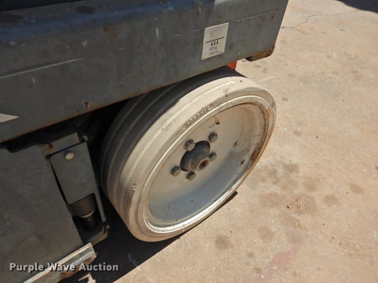 image for item GN9942 2012 Sky Jack SJIII 3226  scissorl lift